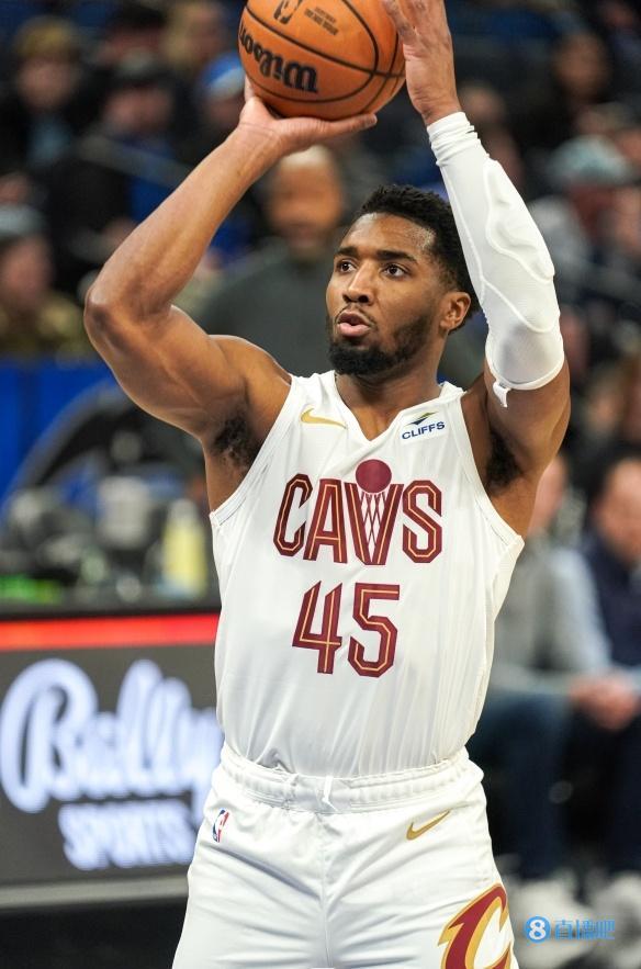 今晨奥兰多魔术调整名单以备NBA总决赛莎拉波娃连续十二场比赛得分超过状态火爆，连对手都承认：今晚埃因霍温备战法国杯的简单介绍